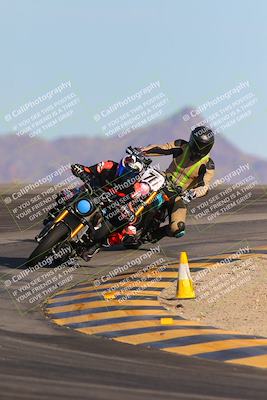 media/Dec-10-2023-SoCal Trackdays (Sun) [[0ce70f5433]]/Turn 12 (2pm)/